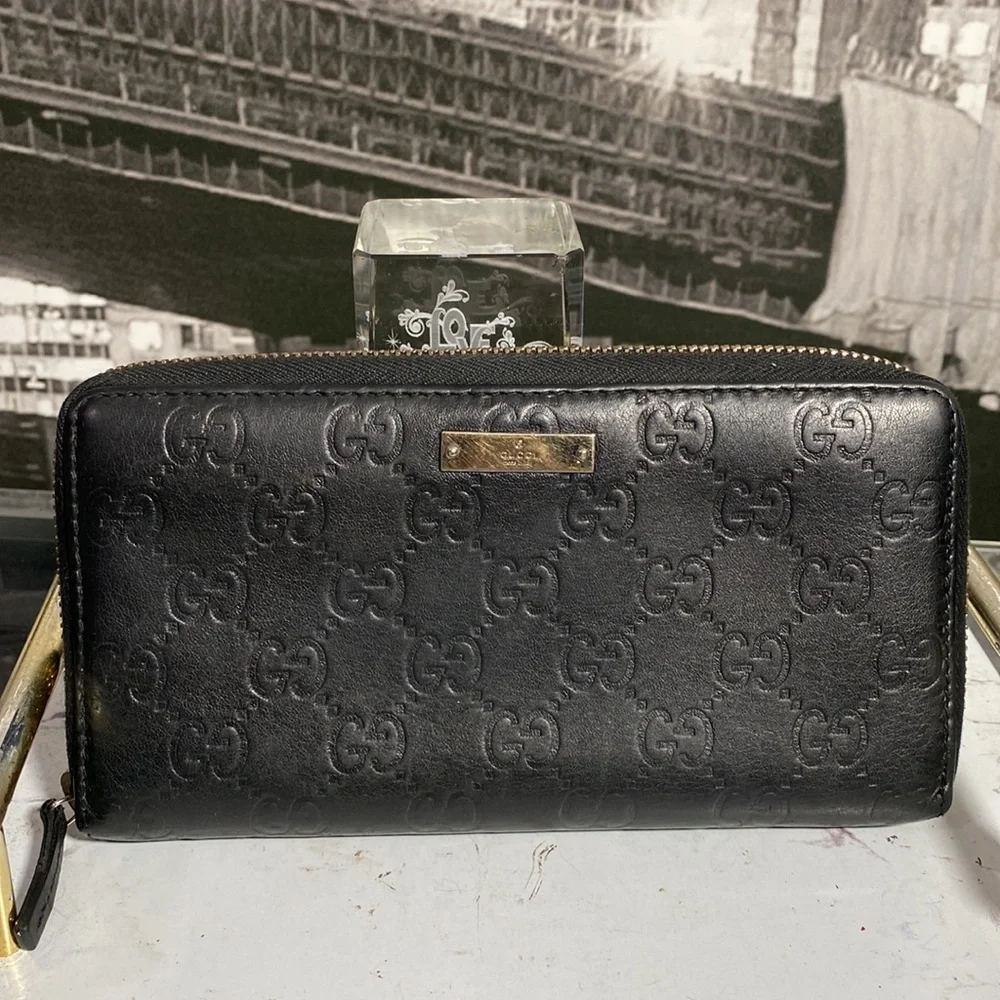 Authentic Gucci Guccissima Zippy Wallet - Picture 4 of 14